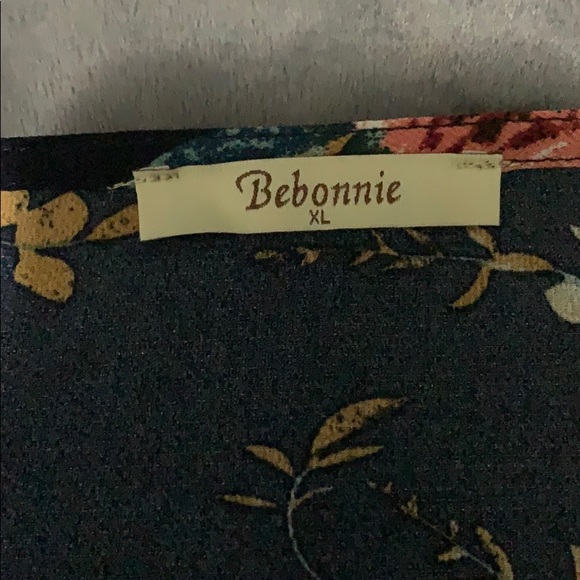 Floral blouse - Picture 3 of 5